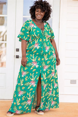 The 5 Best Plus Size Dresses for a Pear ...